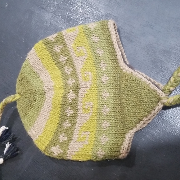 Wool hat. - Picture 12 of 16